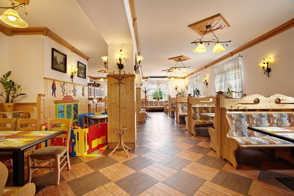 Abro Hotel Augustów Eksteriør billede